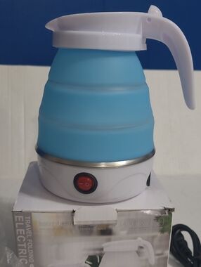 Collapsible Travel Electric Kettle in Light Blue and White